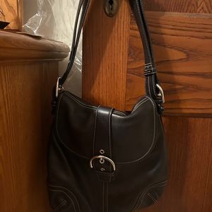 Coach leather shoulder bag